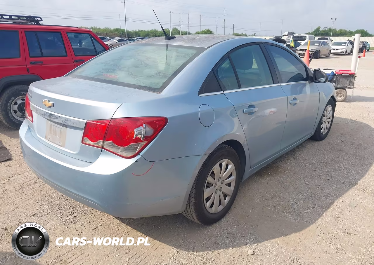 2011 Chevrolet Cruze Ls VIN:1G1PC5SH2B7187962 - 4