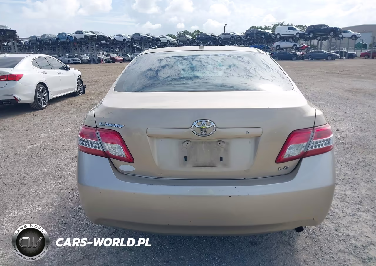 2010 Toyota Camry Le VIN:4T1BF3EK3AU097557 - 16