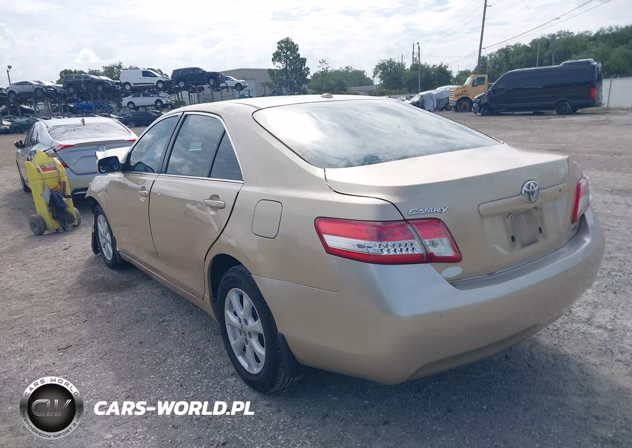 2010 Toyota Camry Le VIN:4T1BF3EK3AU097557 - 3