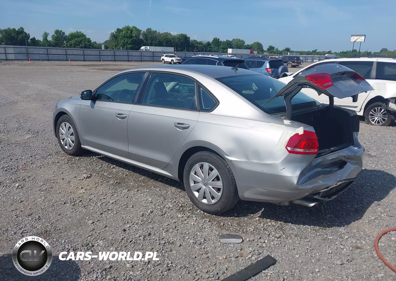 2013 Volkswagen Passat 2.5L S VIN:1VWAP7A30DC041618 - 3