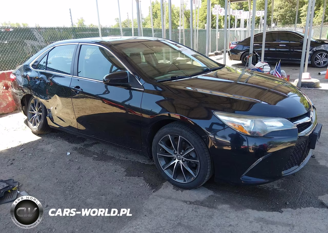 2015 Toyota Camry Xse – zdjęcie 1 z 16