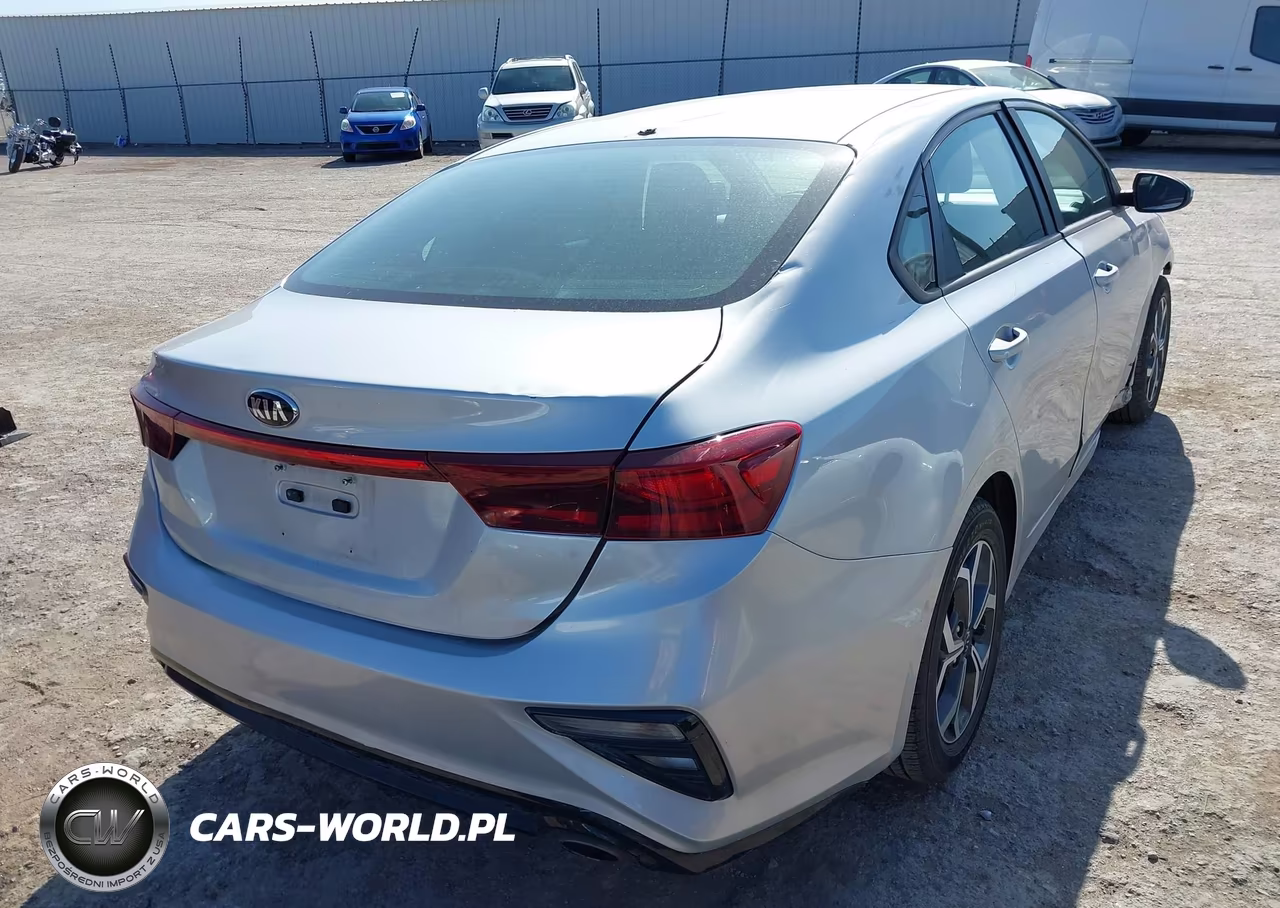 2021 Kia Forte Lxs VIN:3KPF24AD0ME319747 - 4