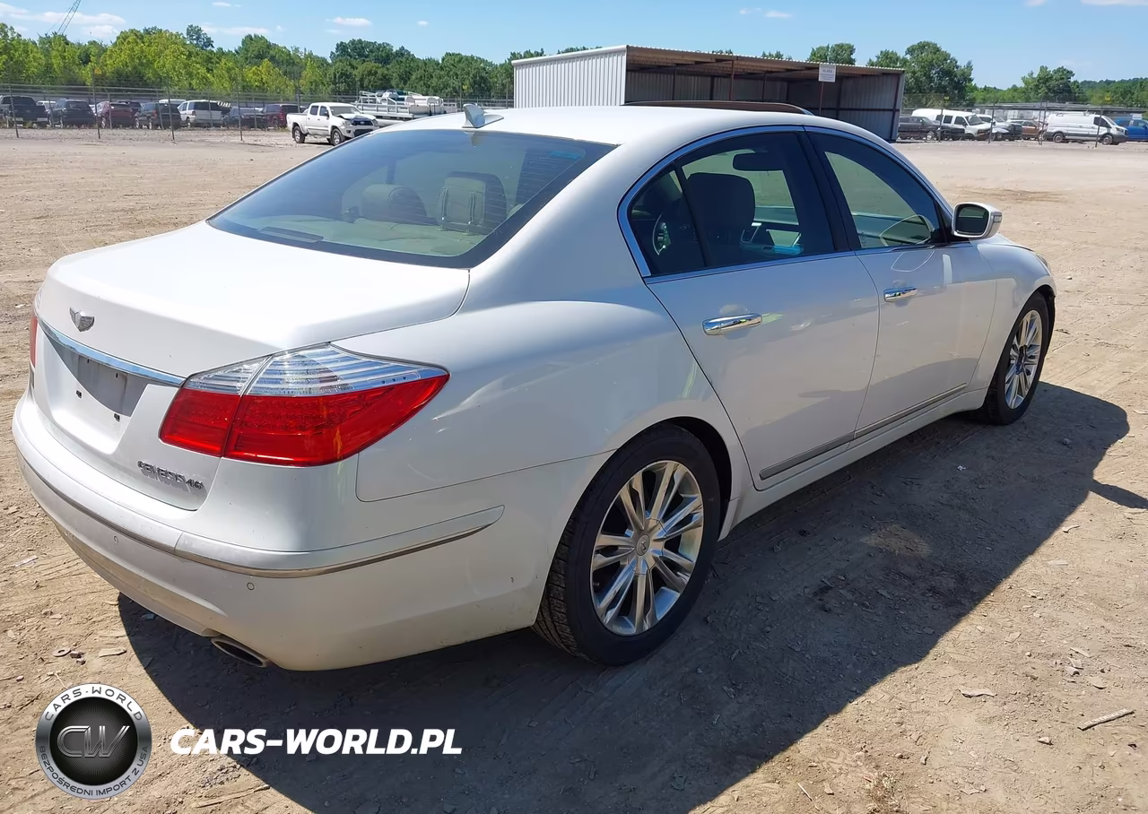 2011 Hyundai Genesis 4.6 VIN:KMHGC4DF3BU130762 - 4