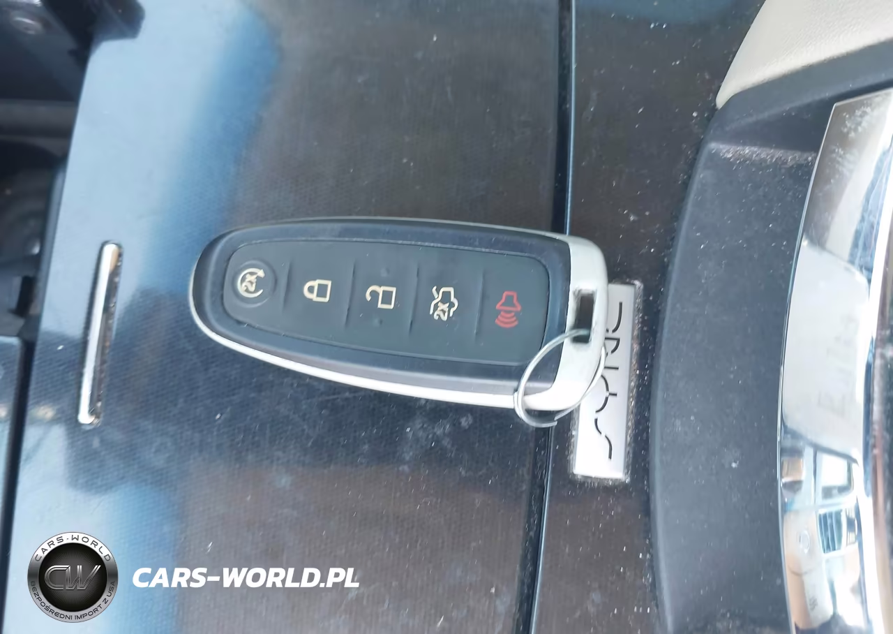 2017 Ford Taurus Limited VIN:1FAHP2F8XHG110313 - 11