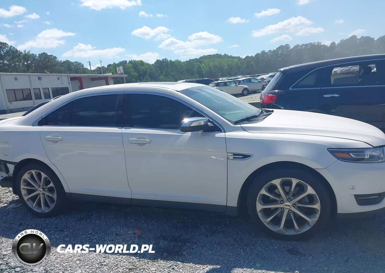 2017 Ford Taurus Limited VIN:1FAHP2F8XHG110313 - 13