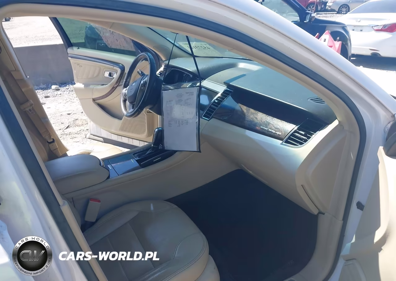 2017 Ford Taurus Limited VIN:1FAHP2F8XHG110313 - 5