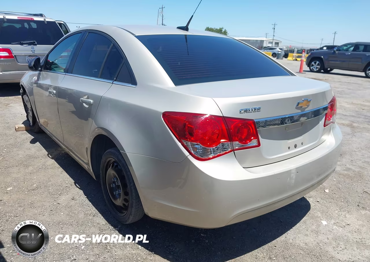 2012 Chevrolet Cruze Ls VIN:1G1PC5SH6C7209270 - 3