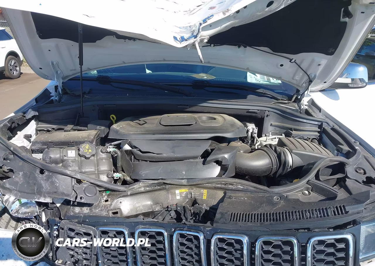 2021 Jeep Grand Cherokee Limited 4X4 VIN:1C4RJFBGXMC700890 - 10