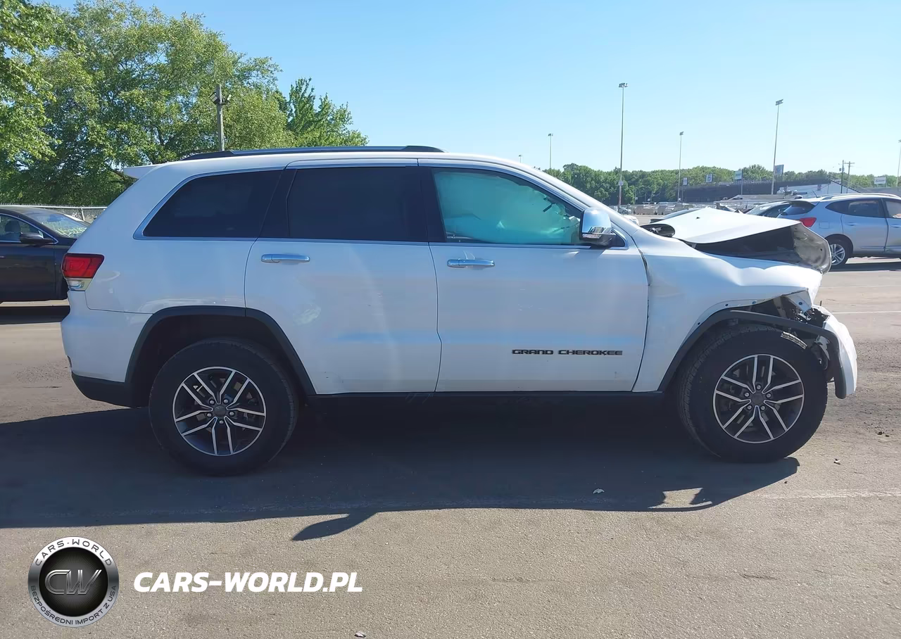 2021 Jeep Grand Cherokee Limited 4X4 VIN:1C4RJFBGXMC700890 - 13
