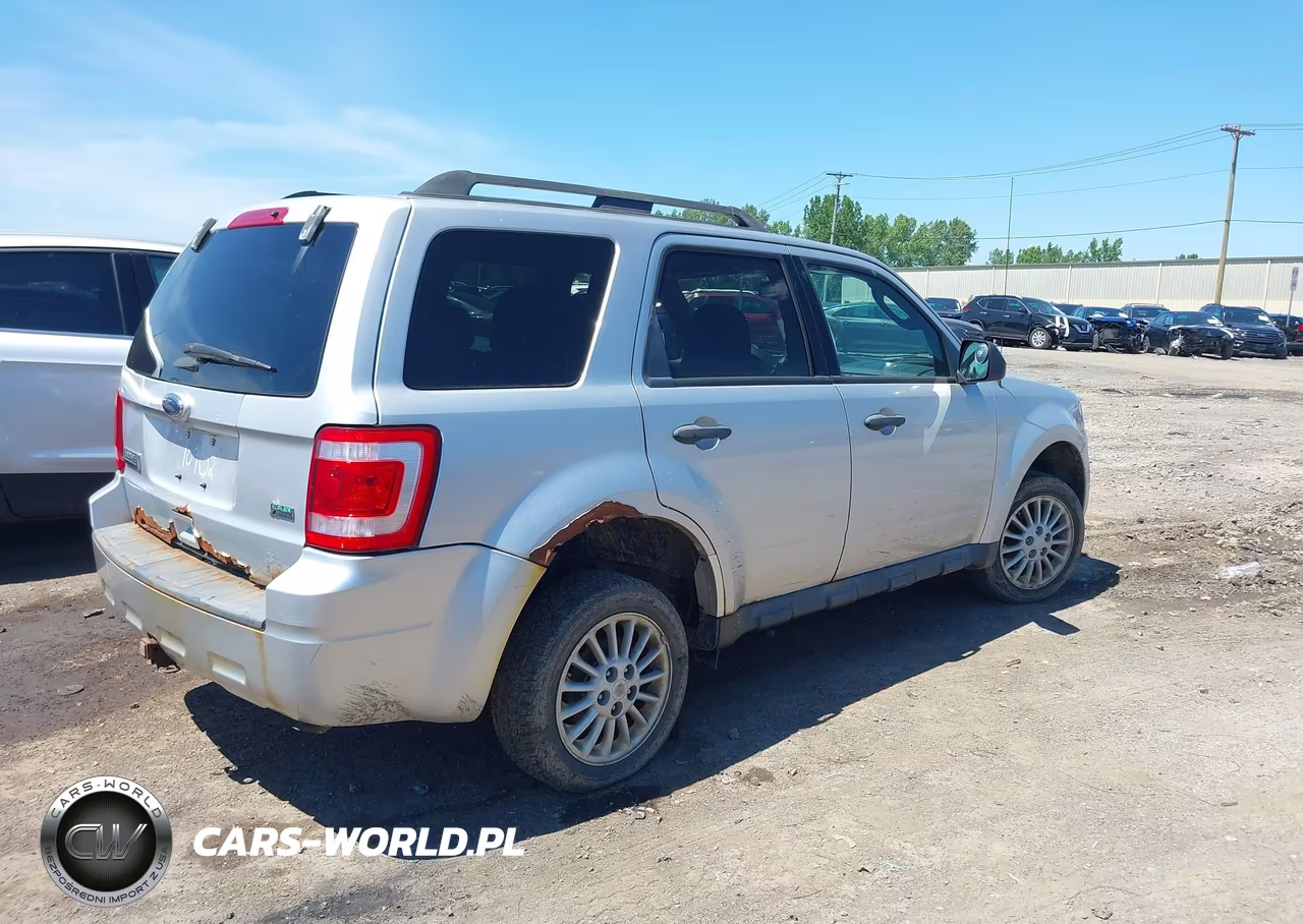 2011 Ford Escape Xlt VIN:1FMCU9DG5BKA67032 - 4