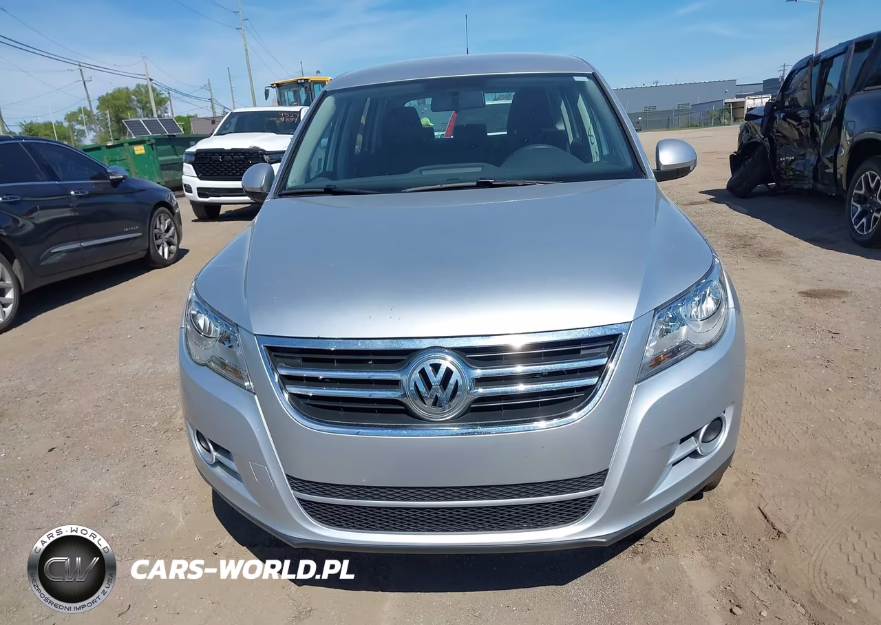 2010 Volkswagen Tiguan S VIN:WVGBV7AX0AW527870 - 6
