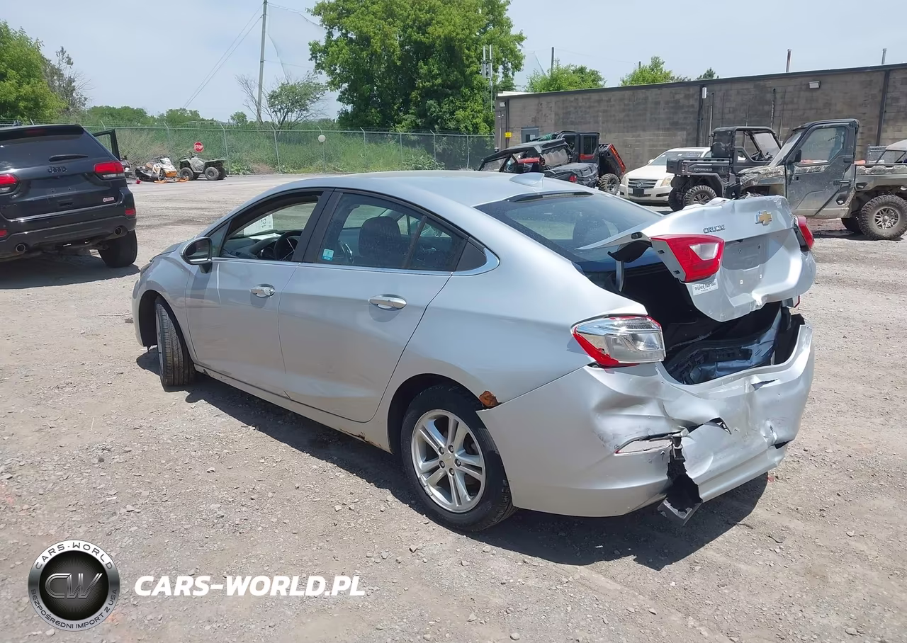 2017 Chevrolet Cruze Lt Auto VIN:1G1BE5SM5H7210306 - 3