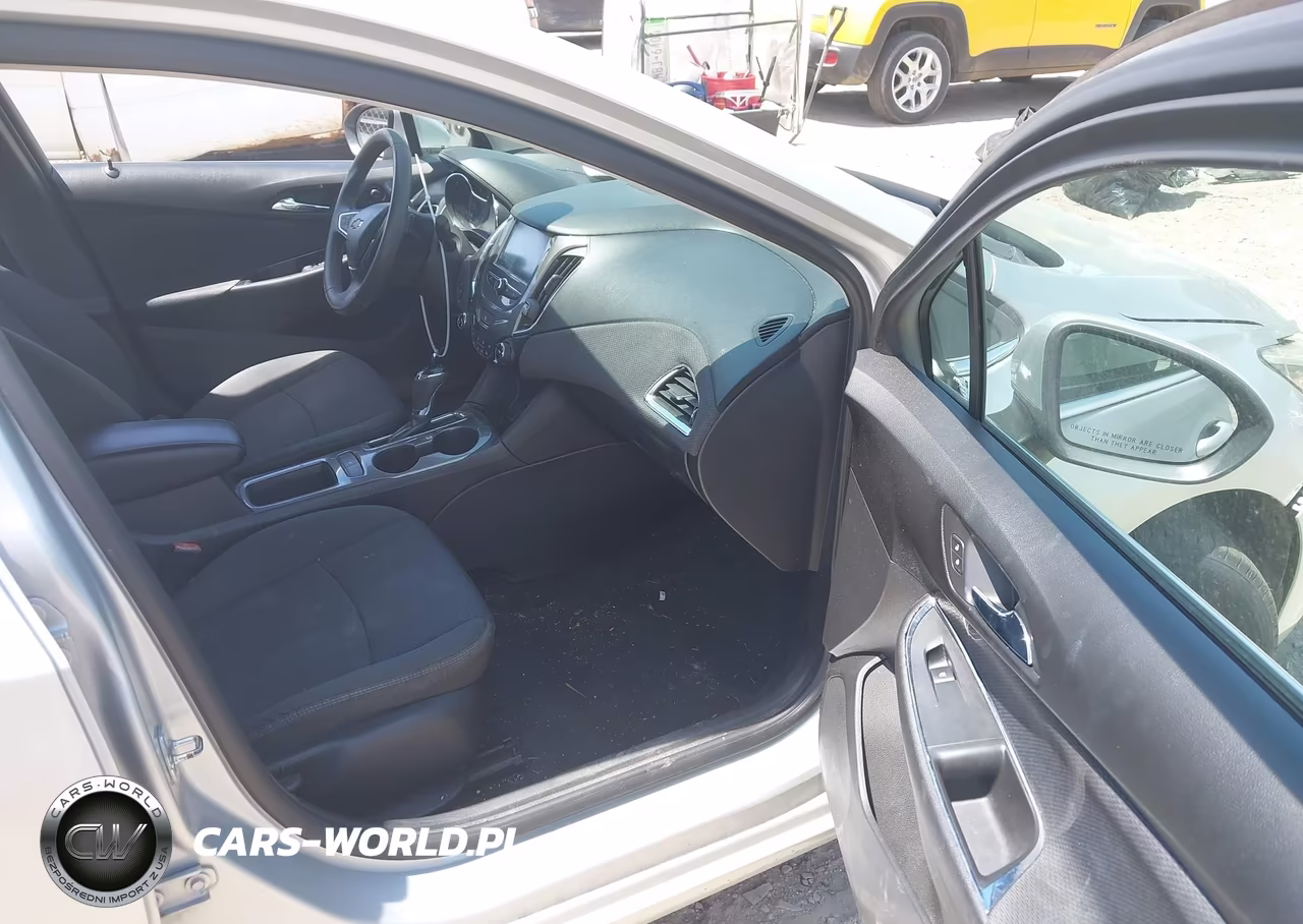 2017 Chevrolet Cruze Lt Auto VIN:1G1BE5SM5H7210306 - 5