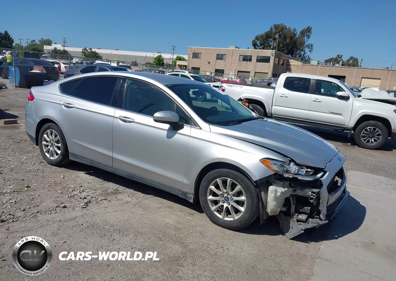 2015 Ford Fusion S – zdjęcie 1 z 17
