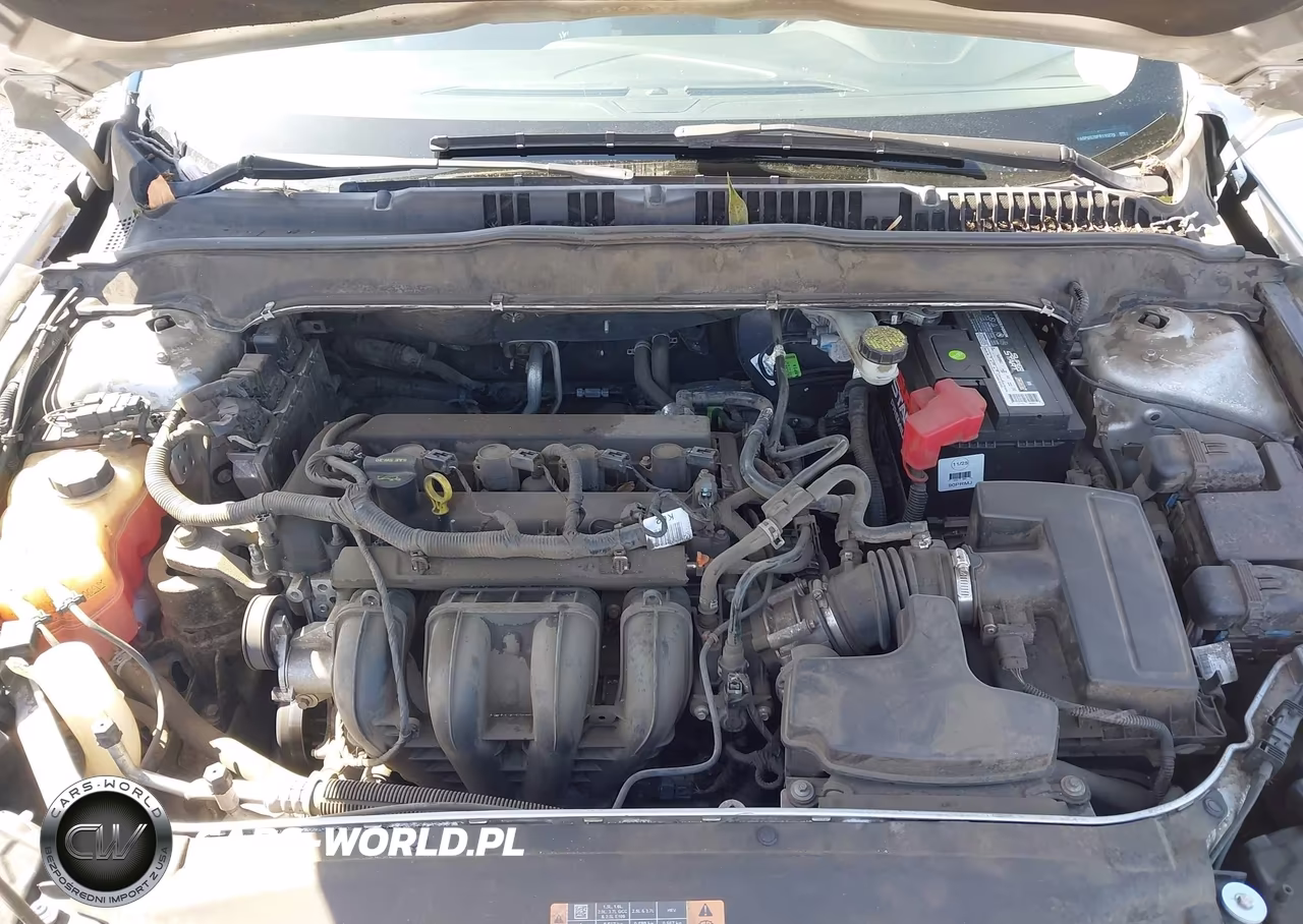 2015 Ford Fusion S VIN:3FA6P0G70FR115270 - 10
