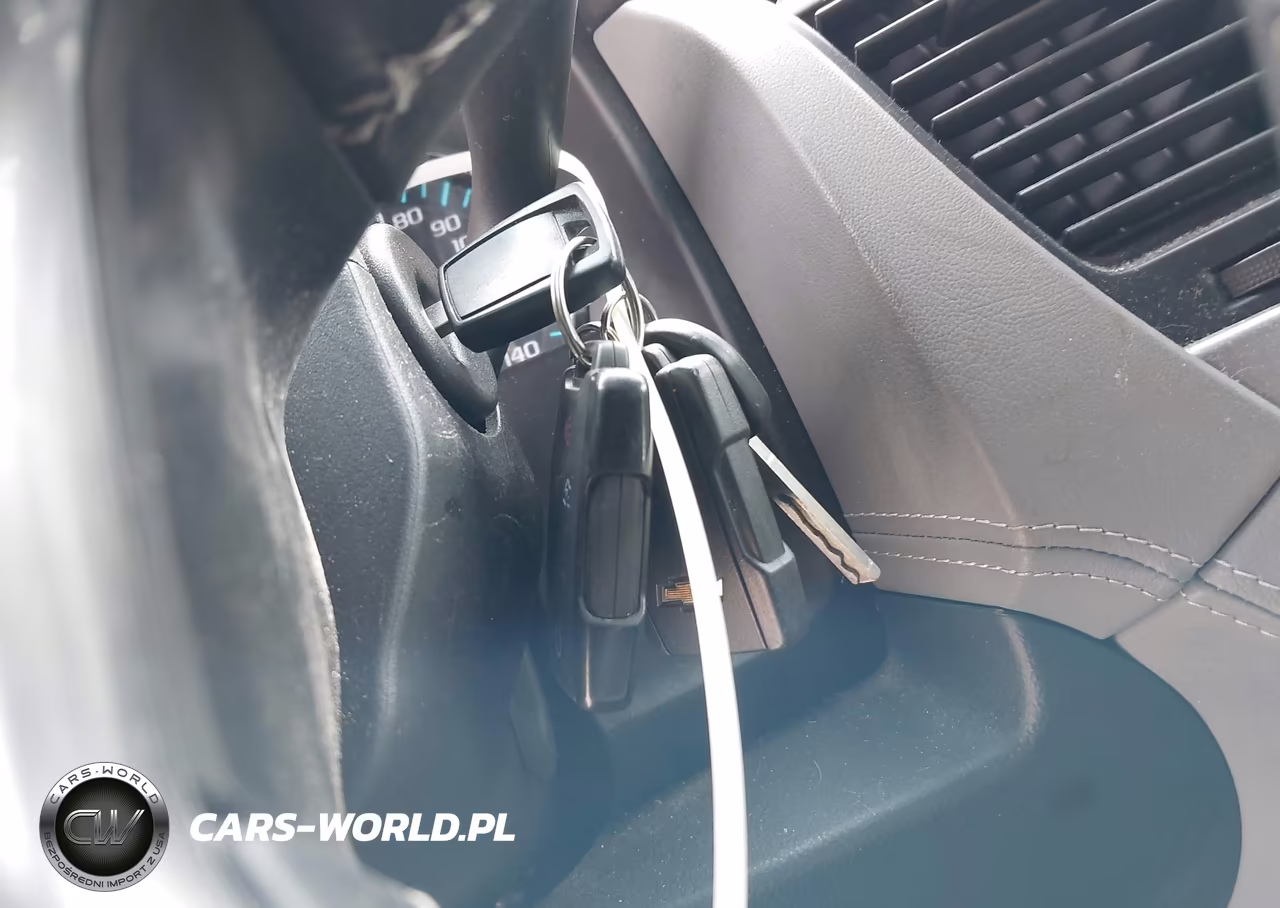 2019 Chevrolet Suburban Lt VIN:1GNSCHKC0KR387483 - 11