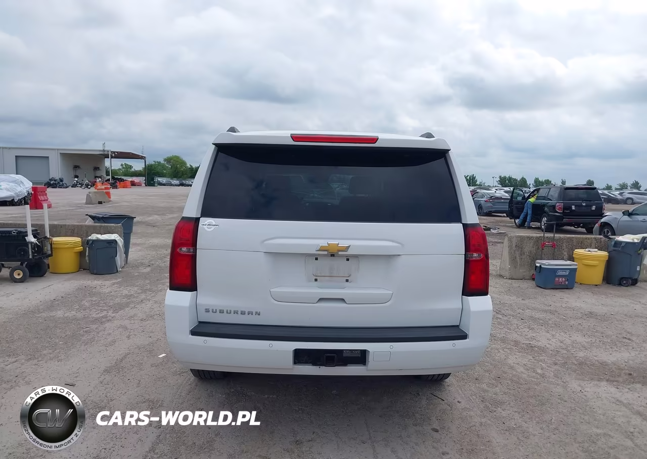 2019 Chevrolet Suburban Lt VIN:1GNSCHKC0KR387483 - 16