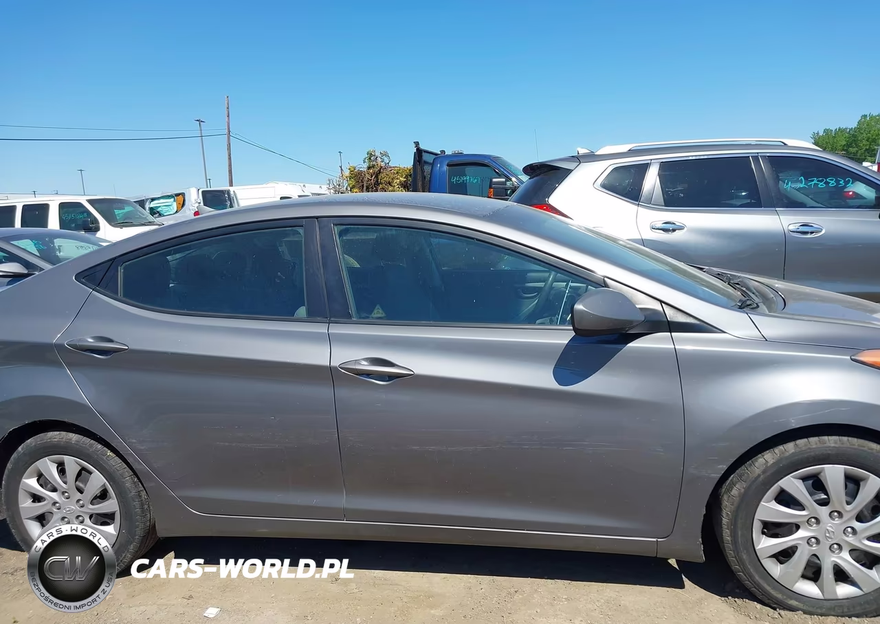 2012 Hyundai Elantra Gls VIN:5NPDH4AE9CH067084 - 13