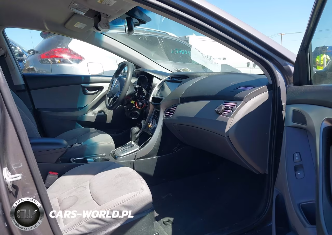2012 Hyundai Elantra Gls VIN:5NPDH4AE9CH067084 - 5