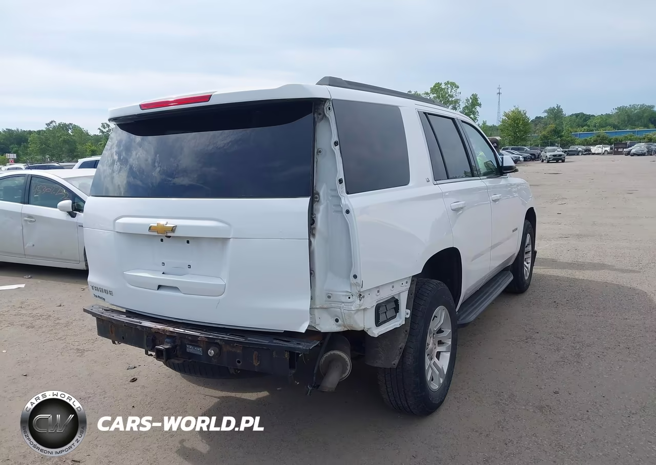 2019 Chevrolet Tahoe Lt VIN:1GNSKBKC0KR120165 - 4