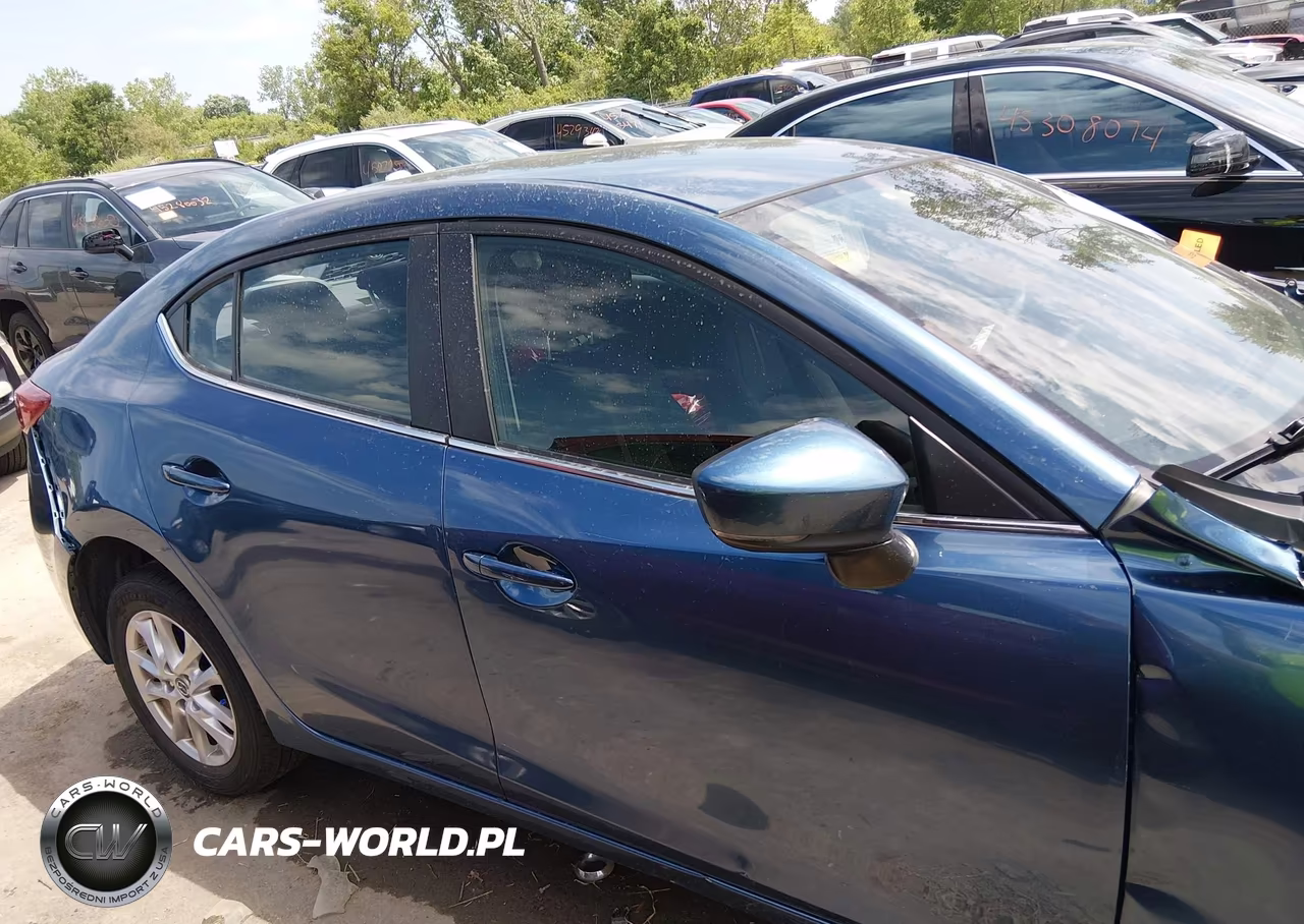 2018 Mazda Mazda3 Sport VIN:3MZBN1U73JM192727 - 13