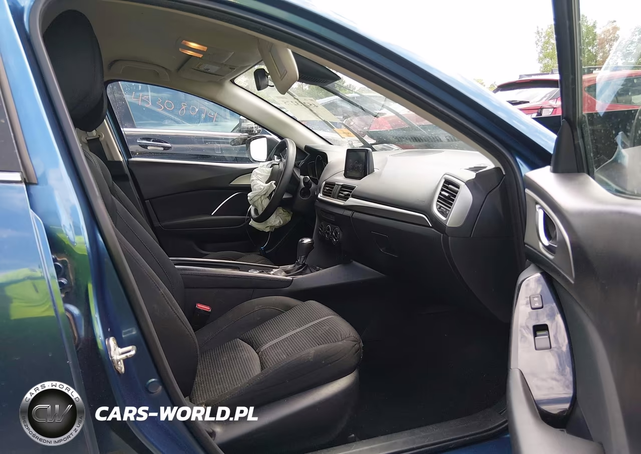 2018 Mazda Mazda3 Sport VIN:3MZBN1U73JM192727 - 5