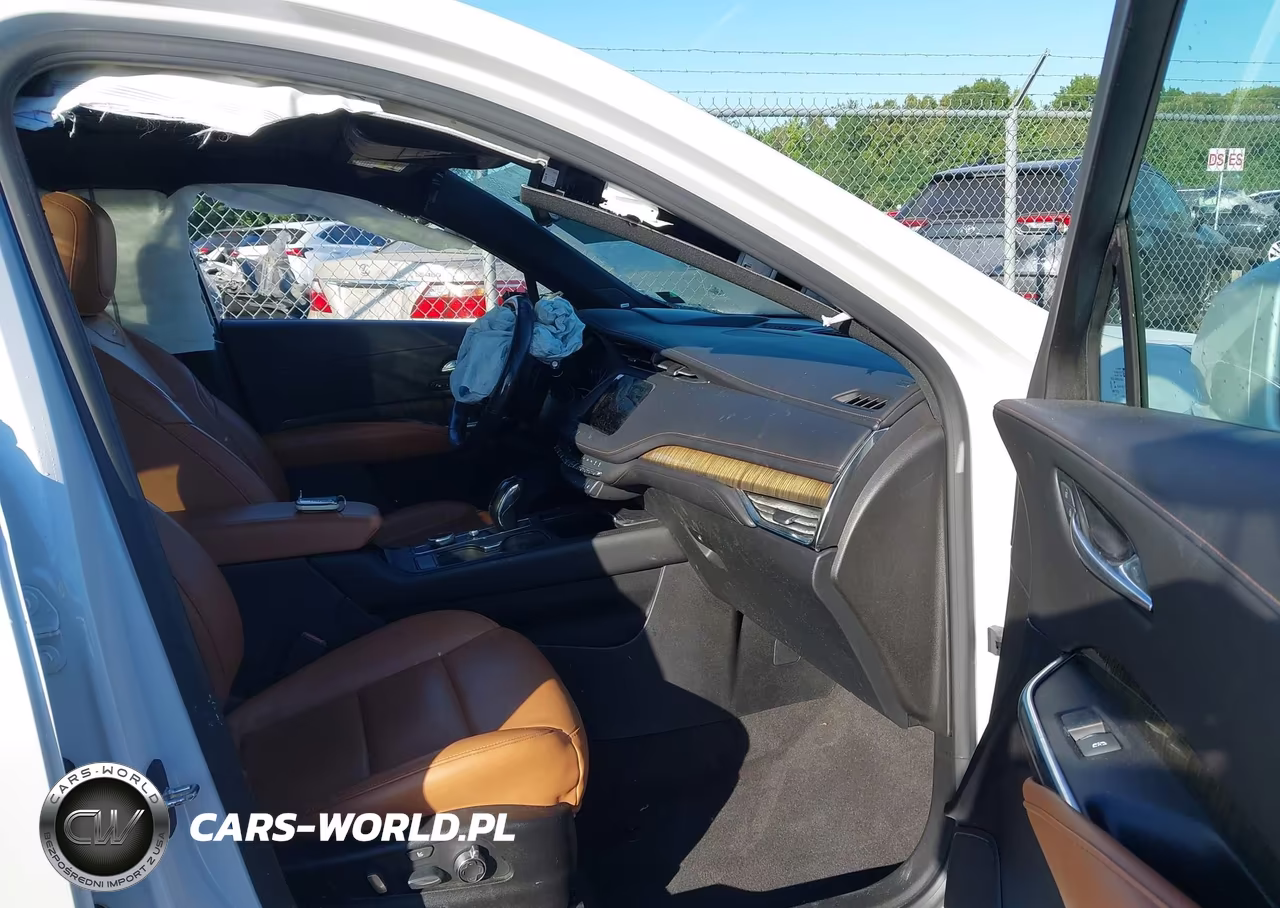 2019 Cadillac Xt4 Awd Sport VIN:1GYFZFR42KF120417 - 5