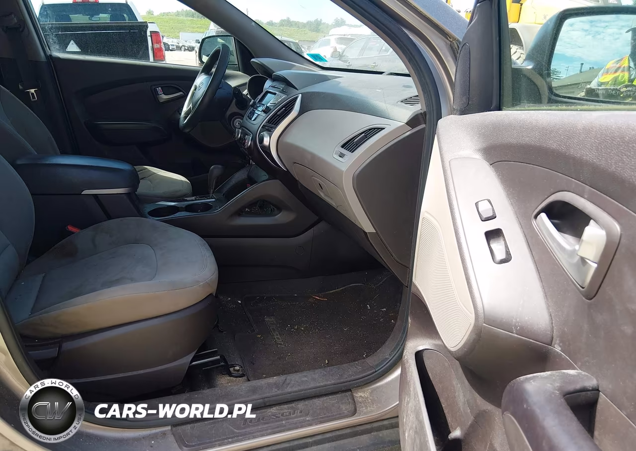 2012 Hyundai Tucson Gl VIN:KM8JT3AB2CU503289 - 5