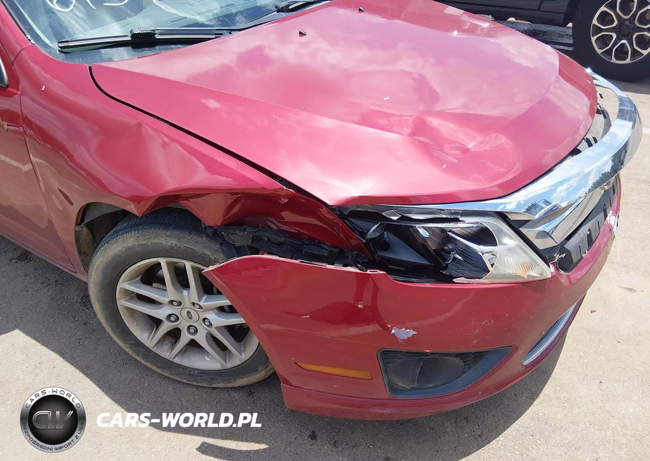 2010 Ford Fusion S VIN:3FAHP0GAXAR180172 - 6