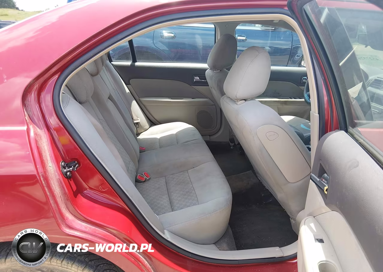 2010 Ford Fusion S VIN:3FAHP0GAXAR180172 - 8