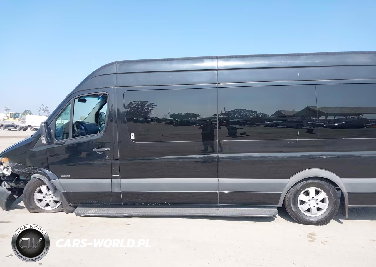 2010 Mercedes-Benz Sprinter Van 2500 High Roof VIN:WD3PE8CC8A5476029 - 13