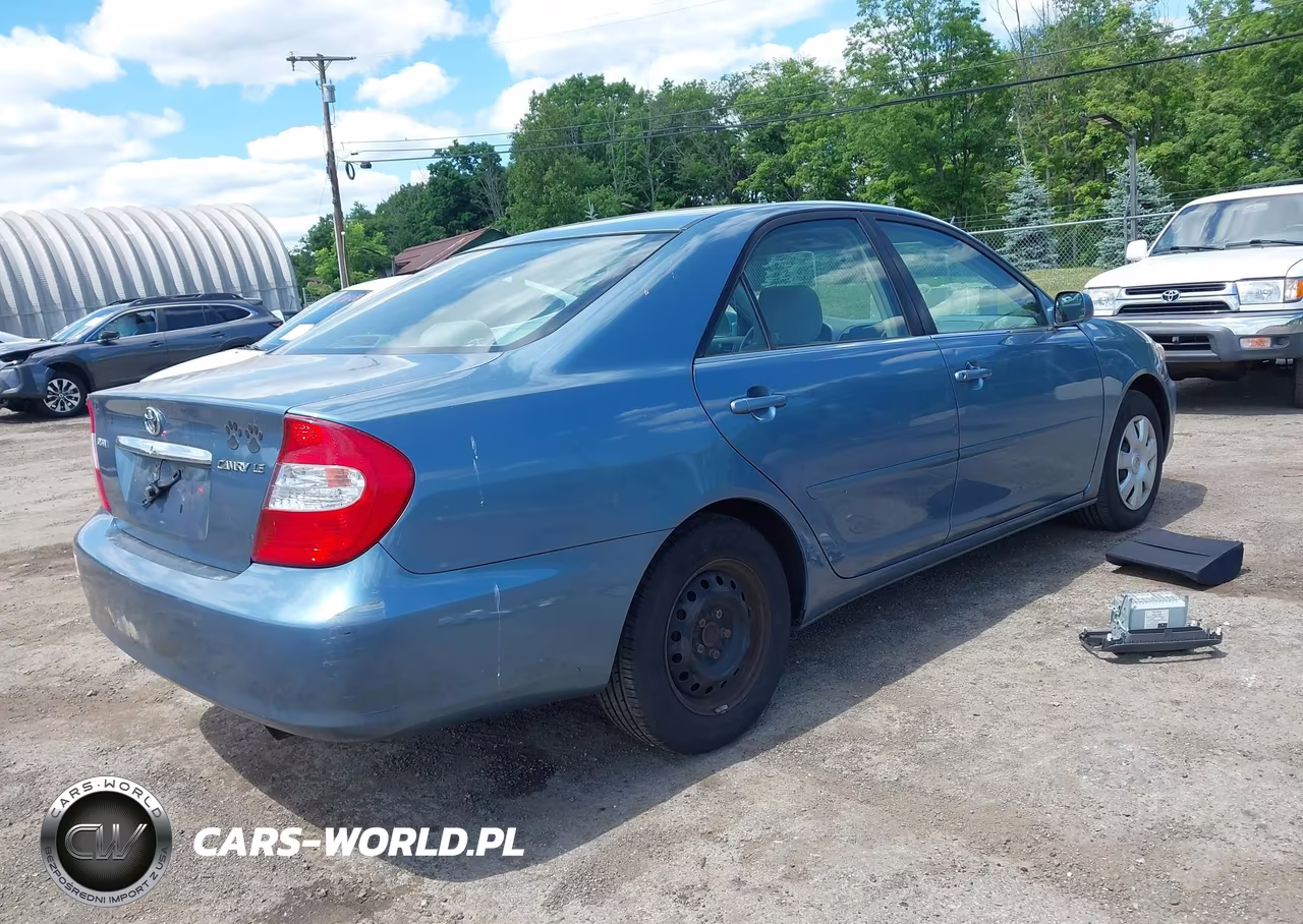 2003 Toyota Camry Le VIN:4T1BE32K53U711325 - 4