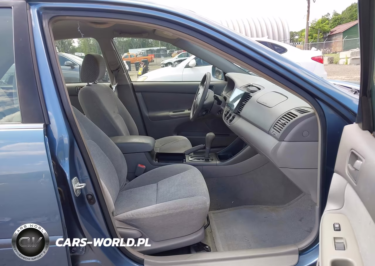 2003 Toyota Camry Le VIN:4T1BE32K53U711325 - 5