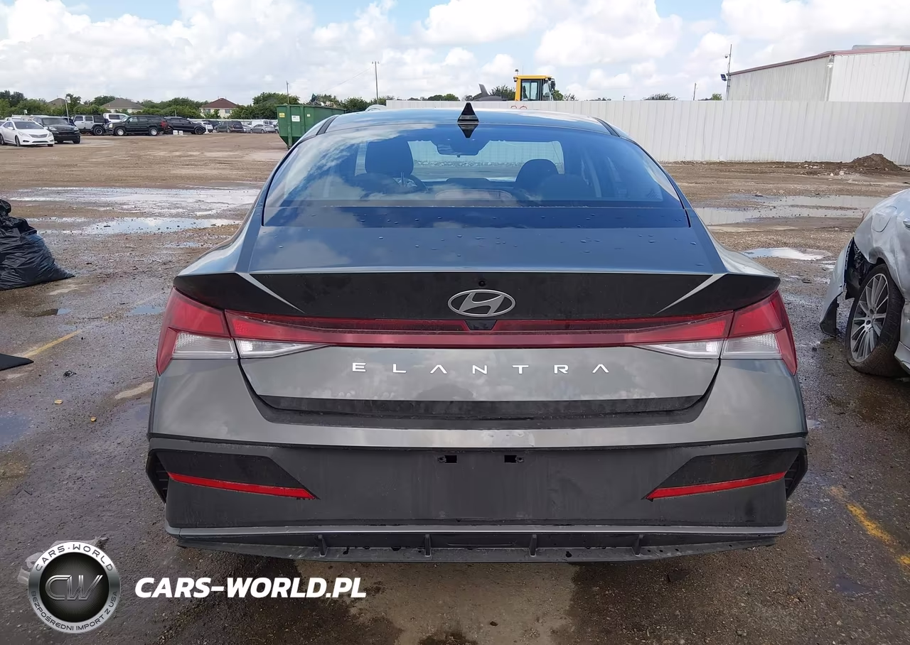 2026 Hyundai Elantra Se VIN:KMHLL4DG7TU182694 - 16