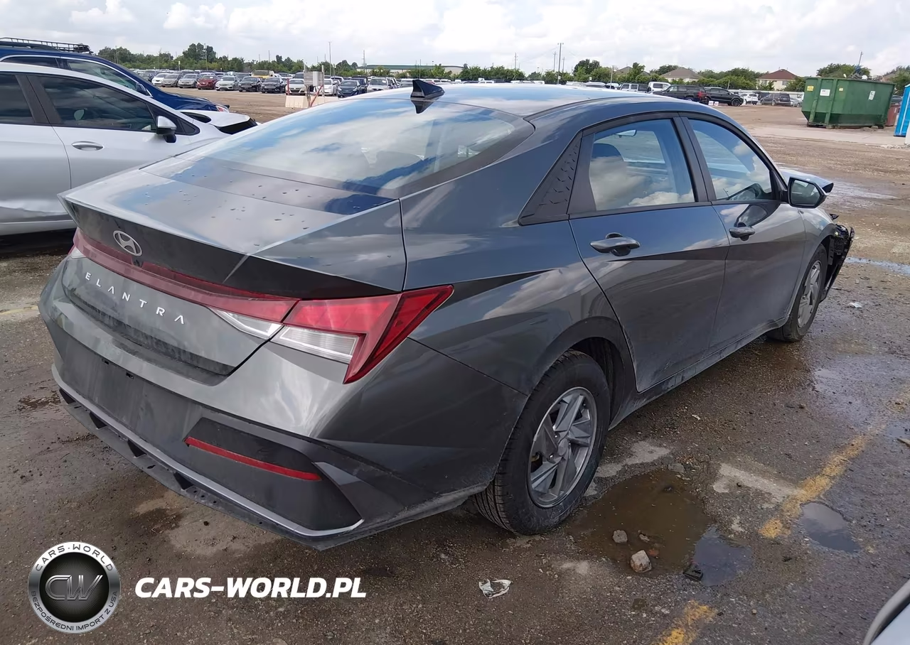 2026 Hyundai Elantra Se VIN:KMHLL4DG7TU182694 - 4