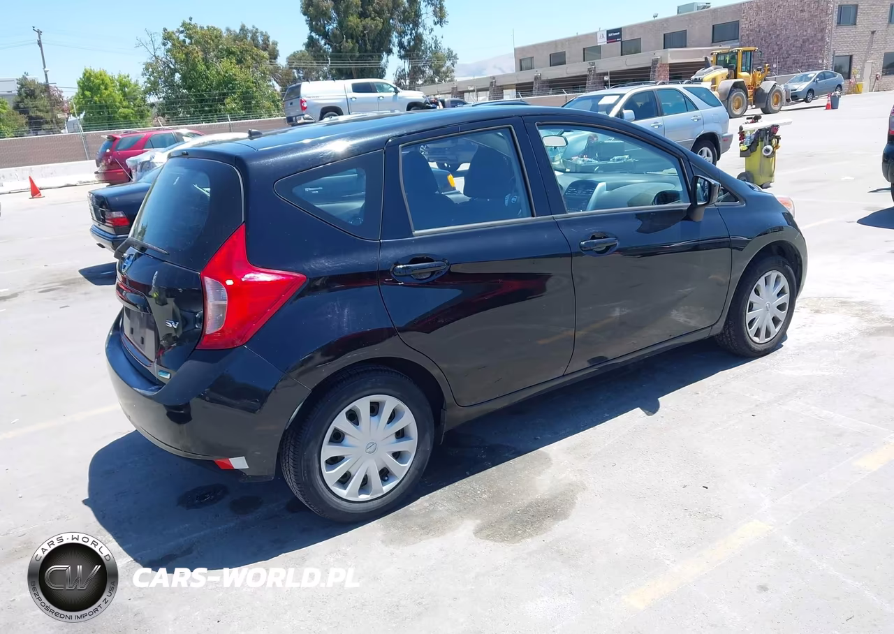 2015 Nissan Versa Note S (Sr)-S Plus-Sl-Sr-Sv VIN:3N1CE2CP0FL351864 - 4