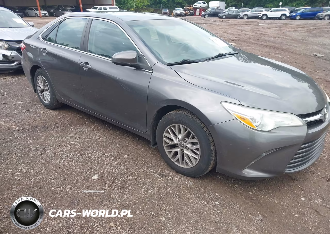 2016 Toyota Camry Le