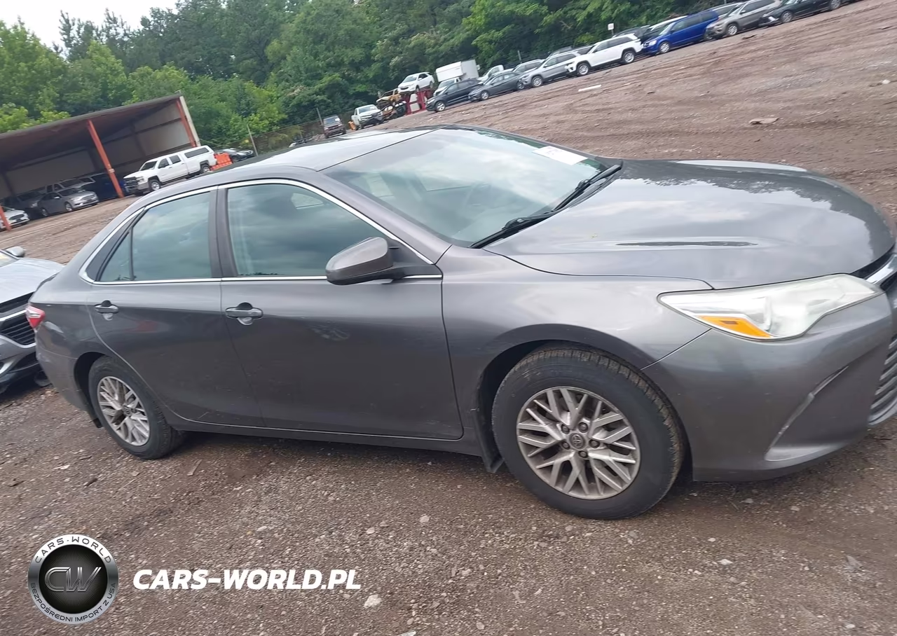 2016 Toyota Camry Le VIN:4T1BF1FK6GU120776 - 13