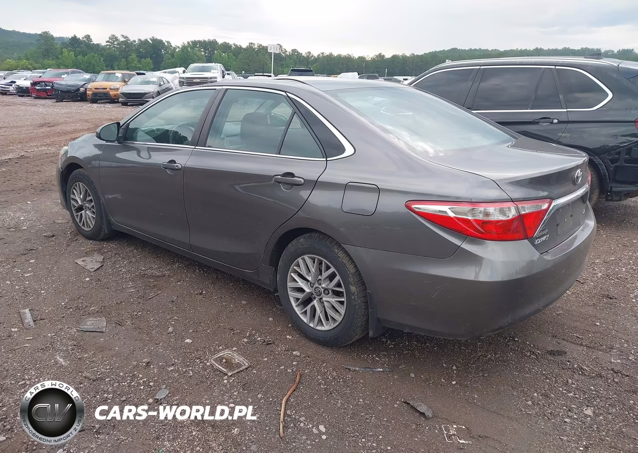 2016 Toyota Camry Le VIN:4T1BF1FK6GU120776 - 3