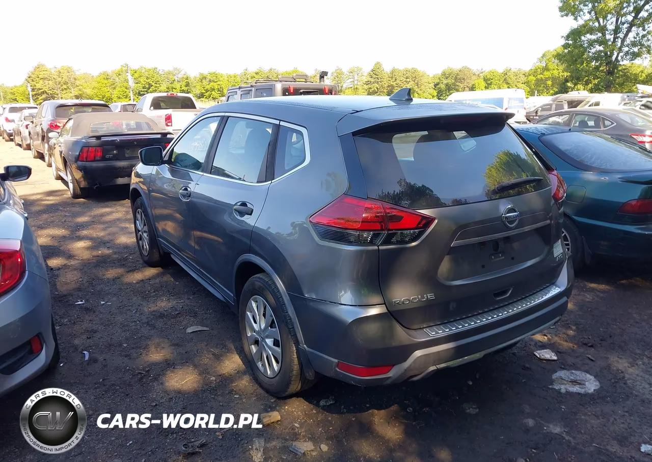 2017 Nissan Rogue S VIN:KNMAT2MV0HP619245 - 3