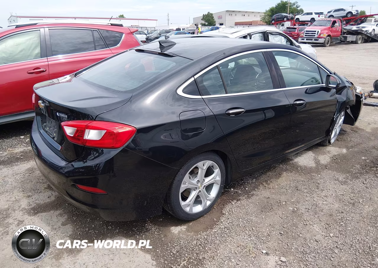 2017 Chevrolet Cruze Premier Auto VIN:1G1BF5SM9H7236422 - 4