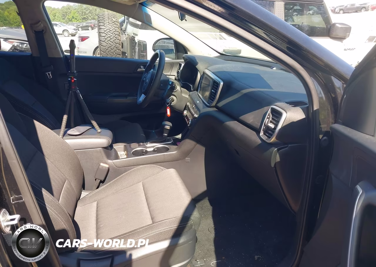2020 Kia Sportage Lx VIN:KNDPM3AC9L7748688 - 5