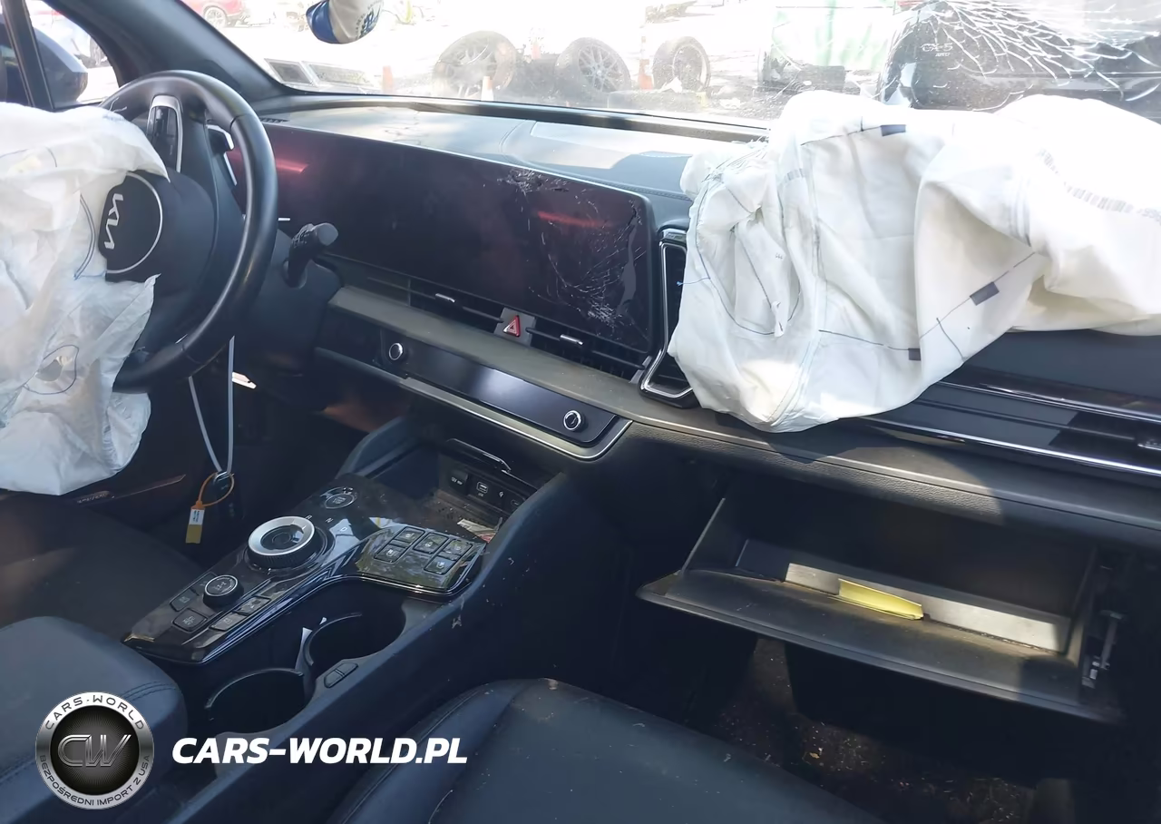2025 Kia Sportage Plug-In Hybrid X-Line Prestige VIN:KNDPZDDH7S7187226 - 5