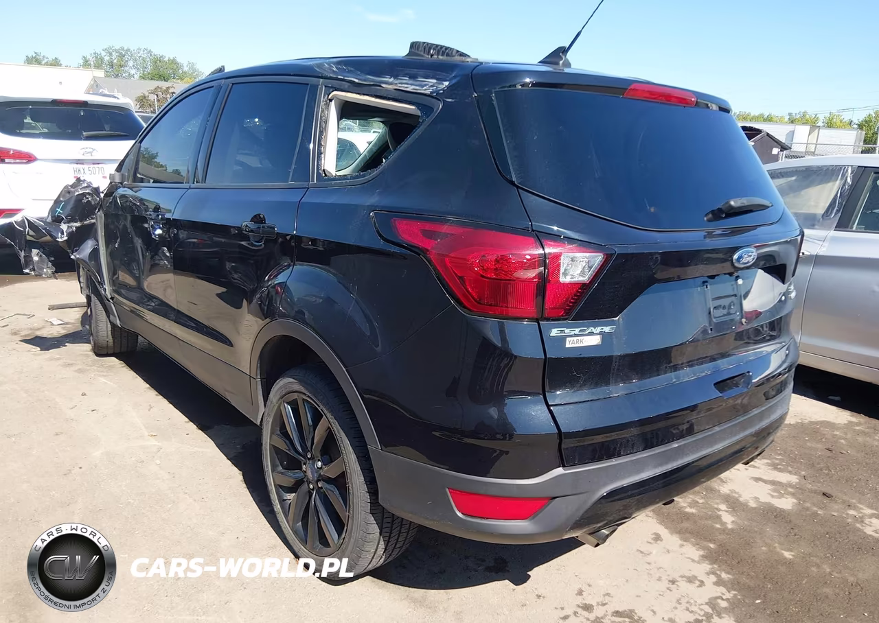 2019 Ford Escape Se VIN:1FMCU9GD0KUB30012 - 3