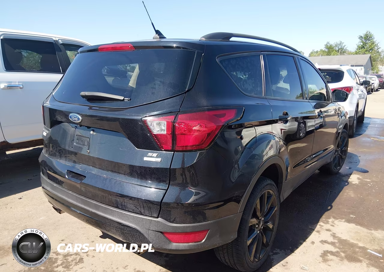 2019 Ford Escape Se VIN:1FMCU9GD0KUB30012 - 4
