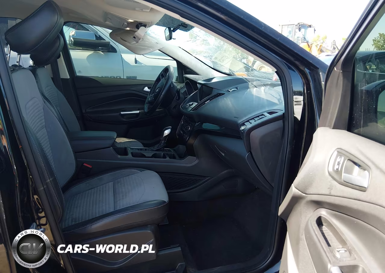 2019 Ford Escape Se VIN:1FMCU9GD0KUB30012 - 5