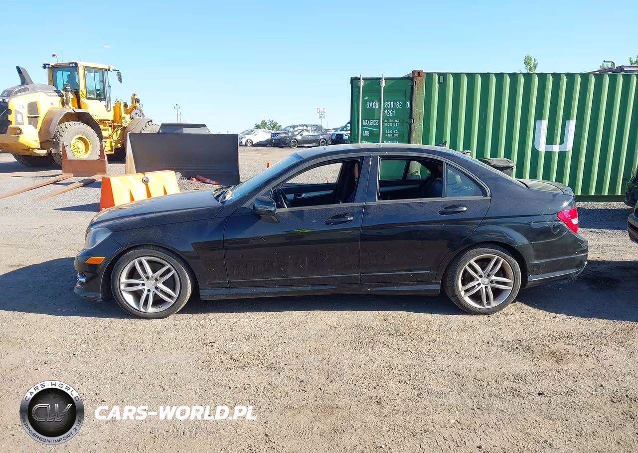 2013 Mercedes-Benz C 300 Sport 4Matic VIN:WDDGF8AB0DR296981 - 14