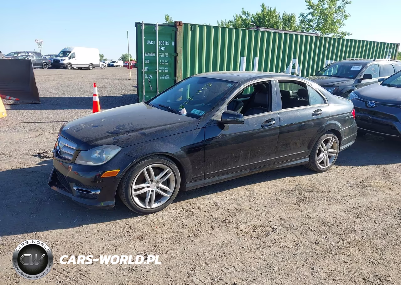 2013 Mercedes-Benz C 300 Sport 4Matic VIN:WDDGF8AB0DR296981 - 2