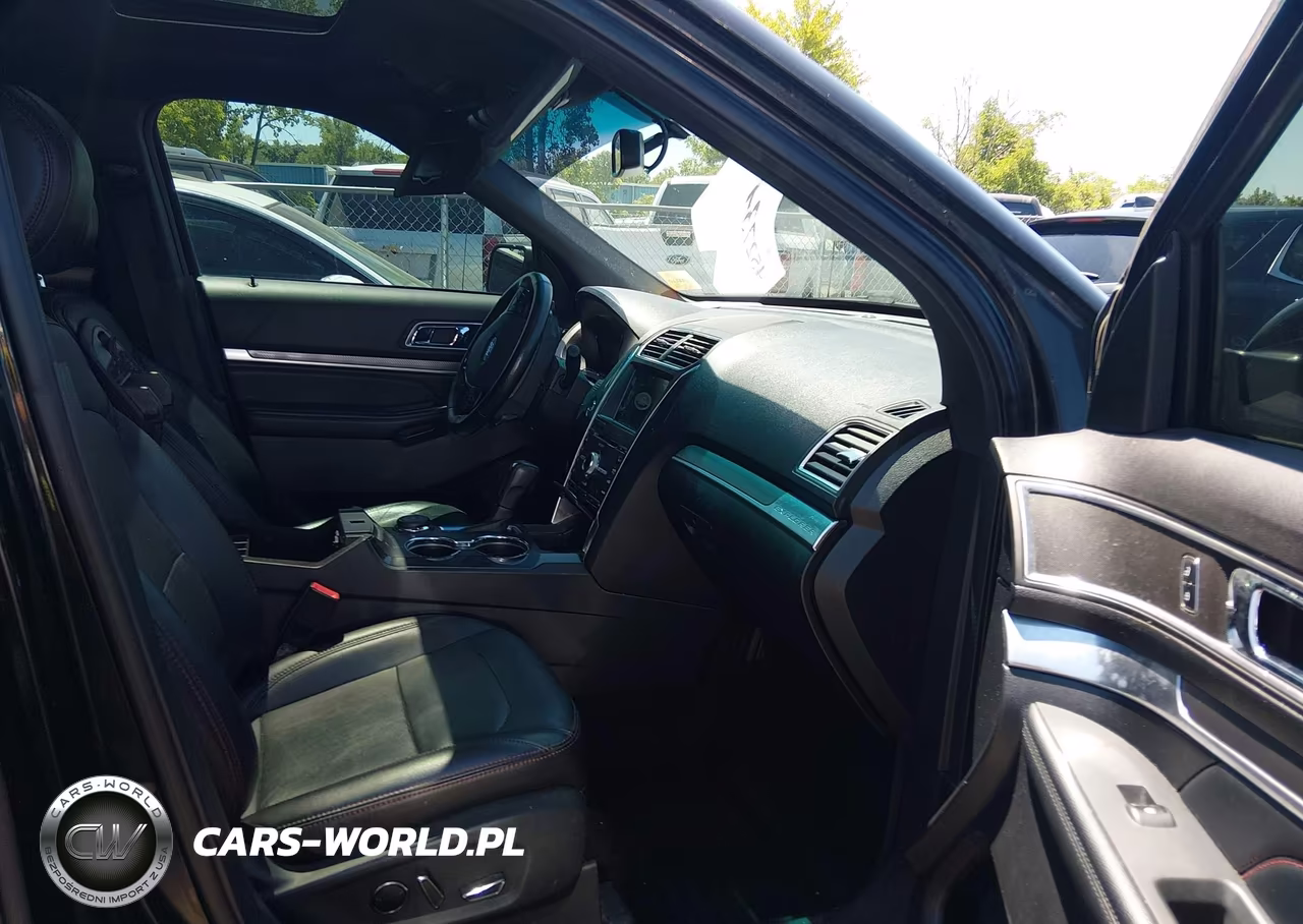 2017 Ford Explorer Sport VIN:1FM5K8GT2HGB03269 - 5
