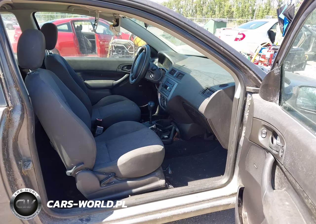 2005 Ford Focus Zx3 VIN:3FAFP31N15R135373 - 5